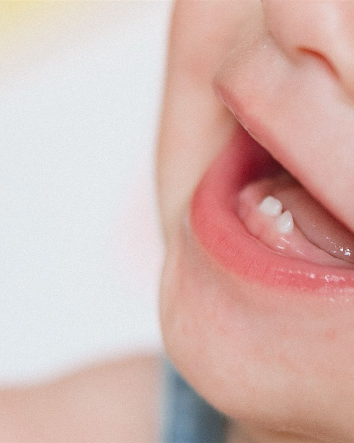 Valyti vaikui dantis – kančia? 7 būdai, kaip tai paversti lengvesne rutina