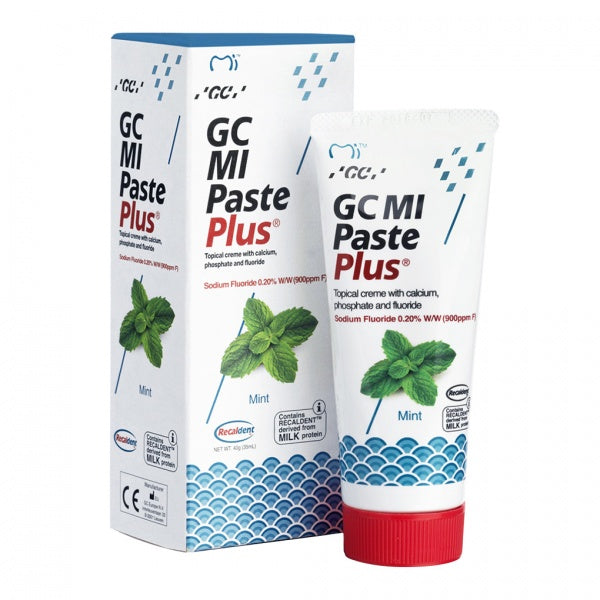 GC Tooth Mousse PLUS remineralizuojantis dantų kremas  su fluoru (įvairių skonių), 40 g